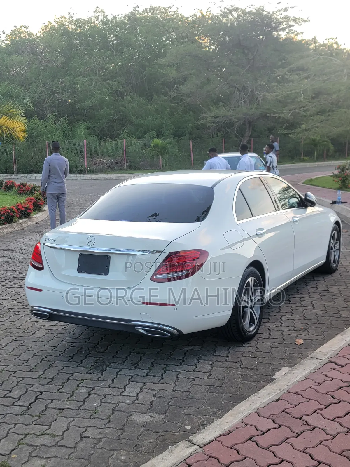 Mercedes-Benz E220 2016 White