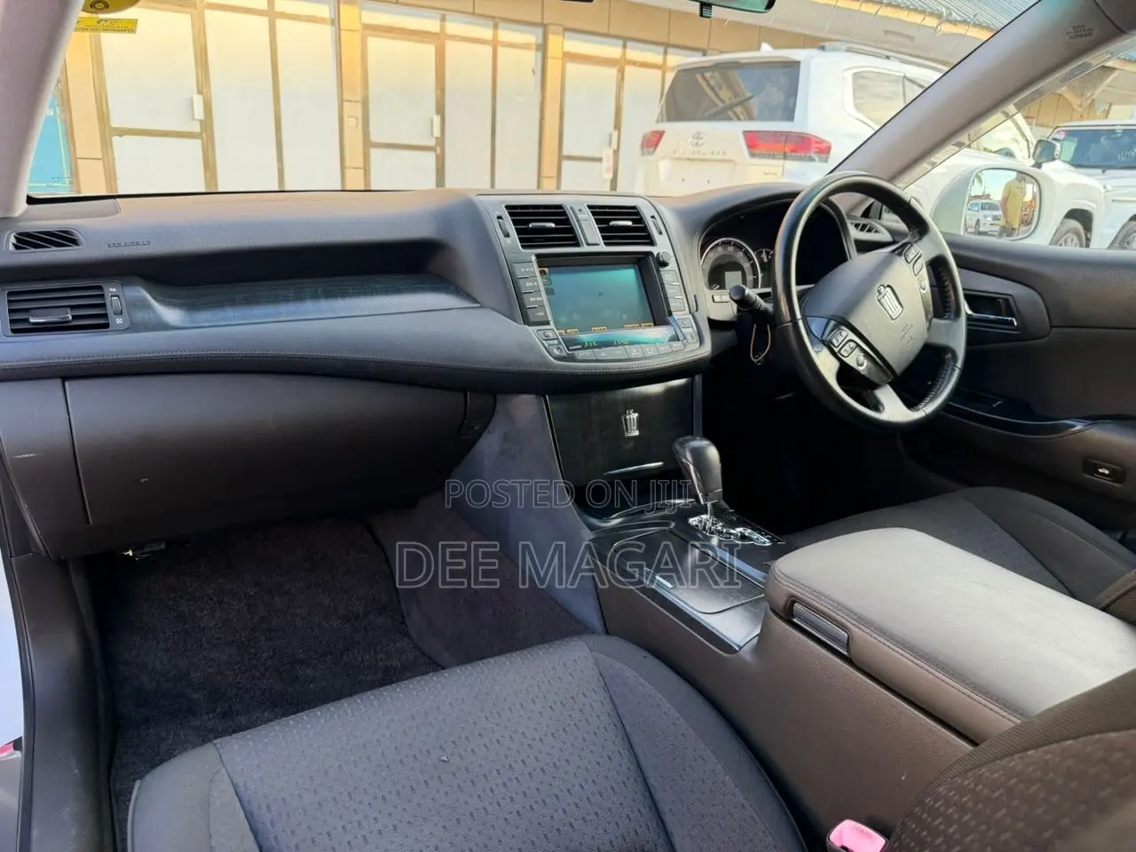 Toyota Crown 2008 White