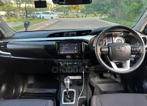 Toyota Hilux 2022 Black