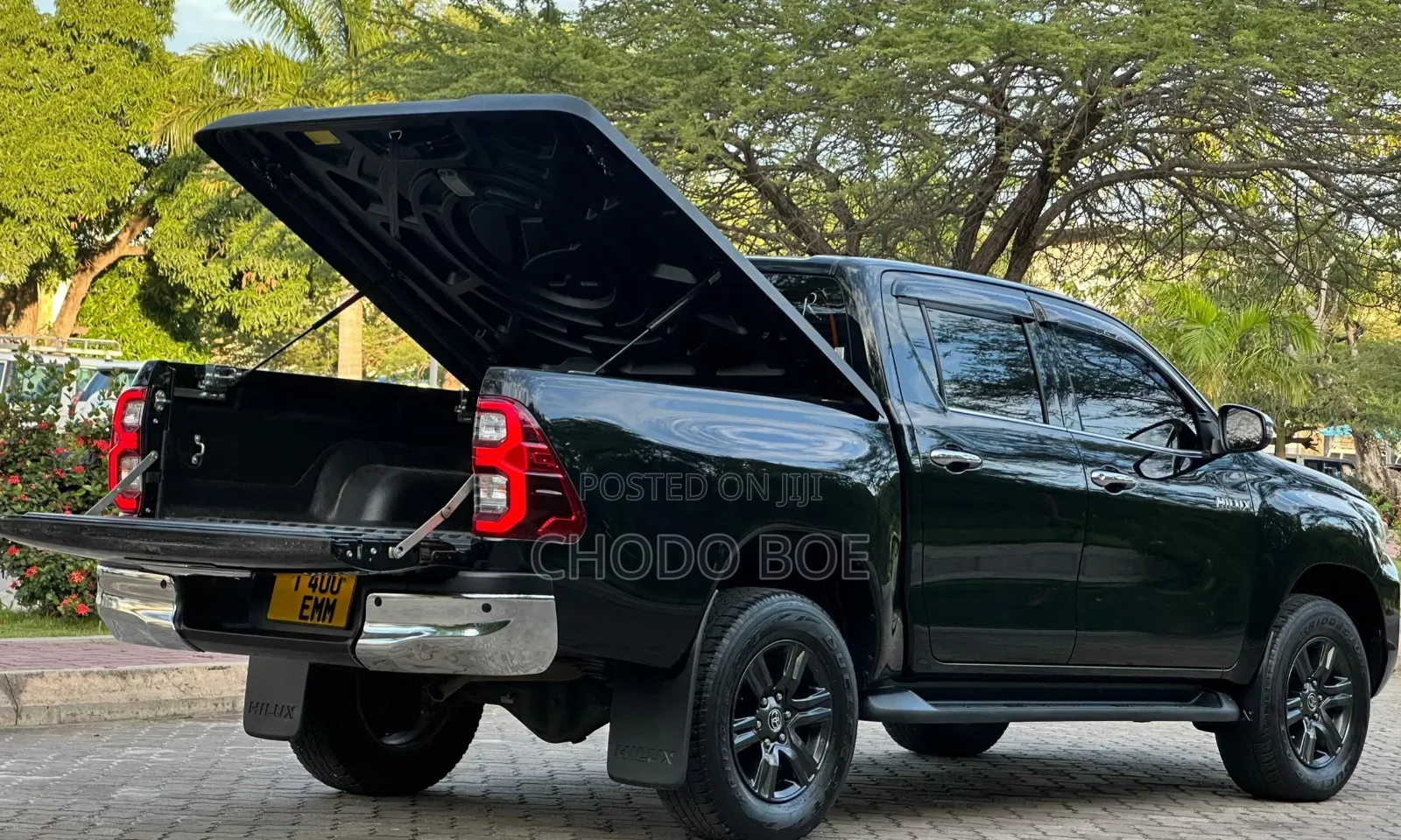 Toyota Hilux 2022 Black