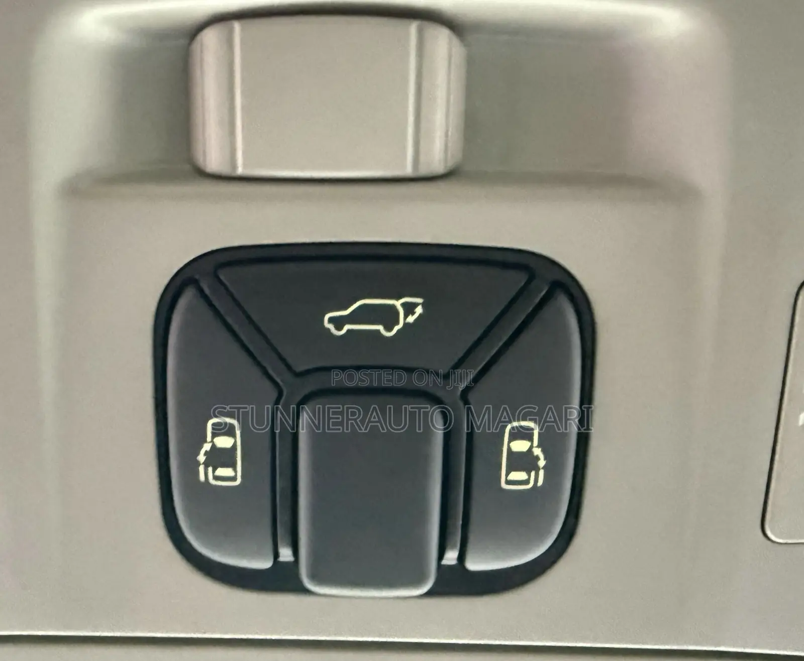 Toyota Vellfire 2010 Pearl