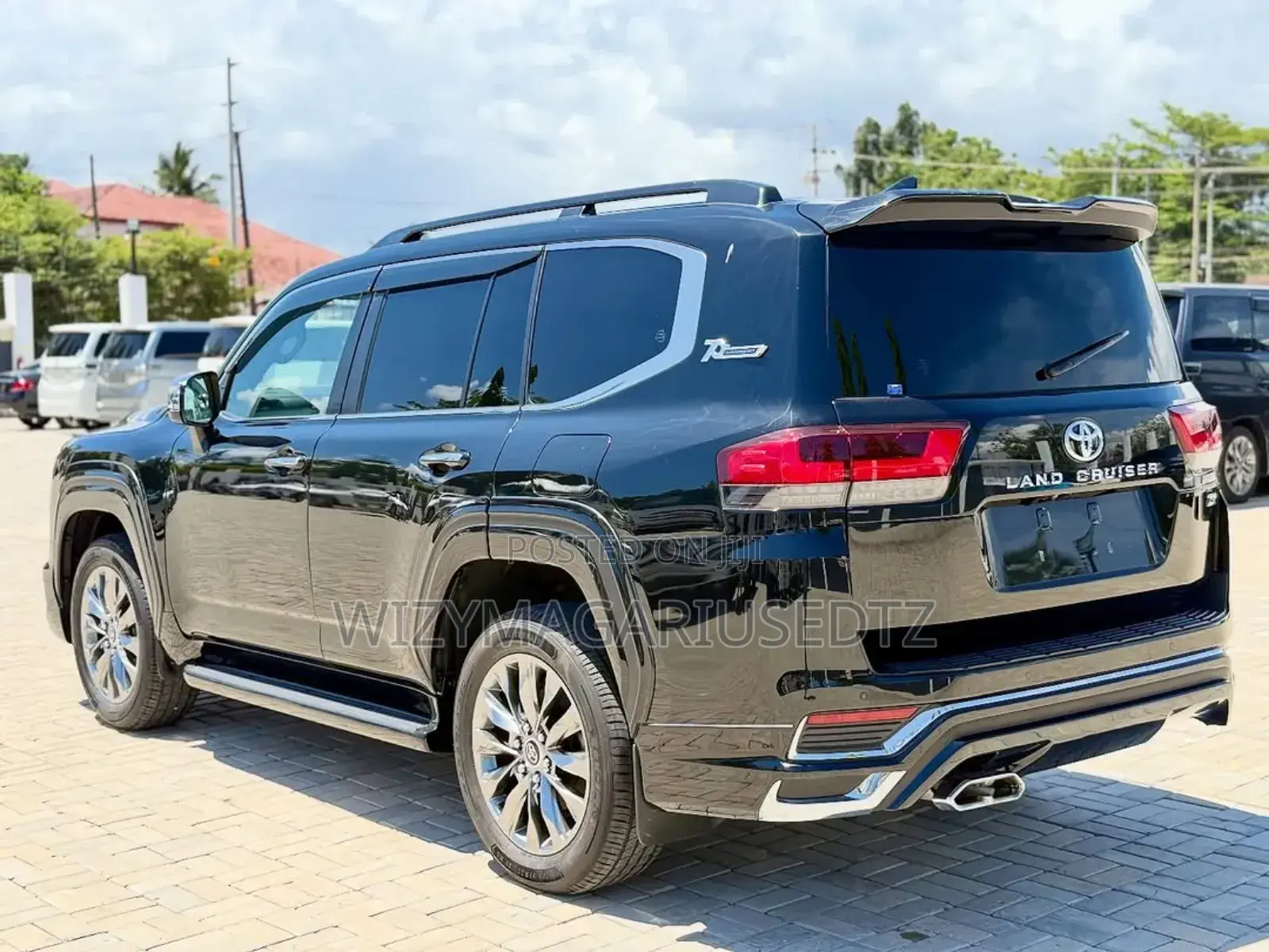 Toyota Land Cruiser 2025 Matt Black