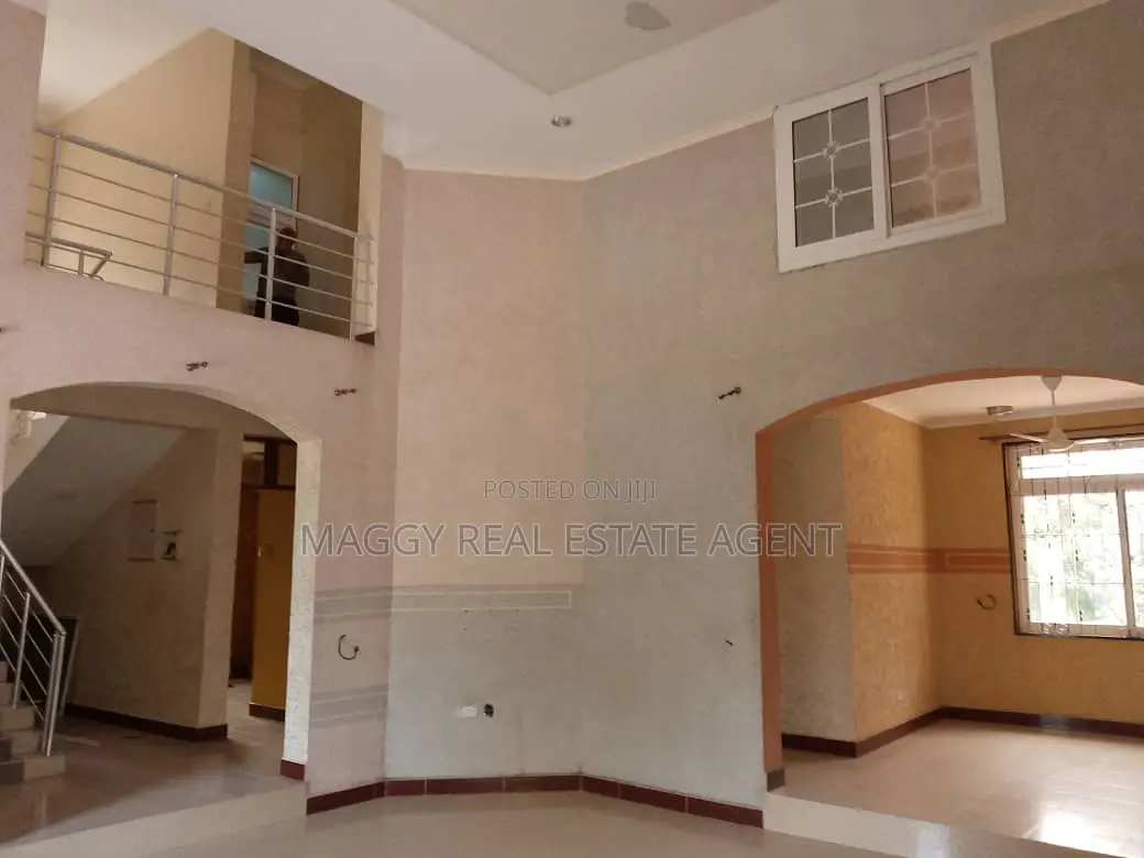 5bdrm House in Bunju Beach for rent