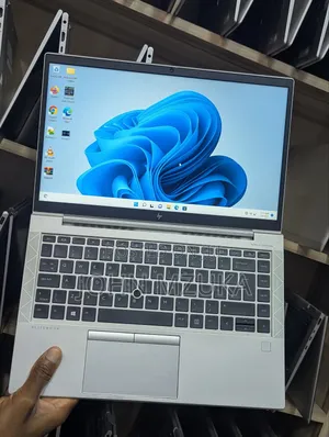 New Laptop HP EliteBook 845 G8 16GB AMD Ryzen 5 SSD 256GB