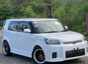 Toyota Corolla Rumion 2009 White