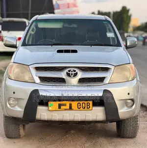 Toyota Hilux 2009 Silver