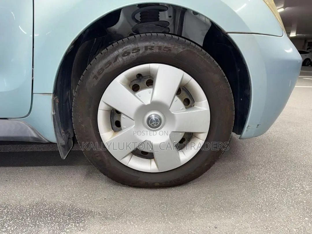 Toyota IST 2006 Silver