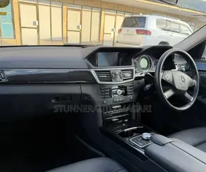 Mercedes-Benz E300 2012 Silver