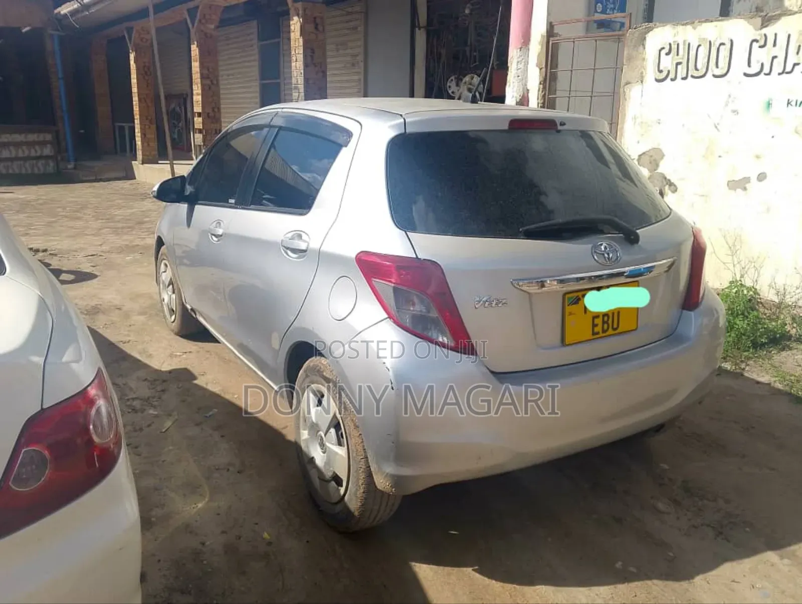 Toyota Vitz 2006 Silver
