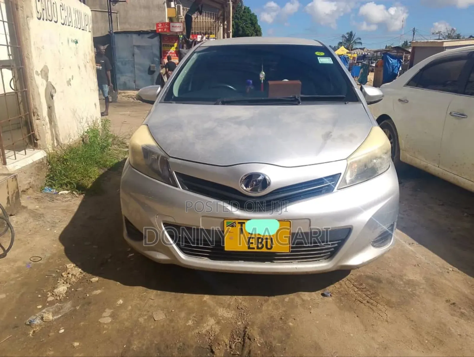 Toyota Vitz 2006 Silver