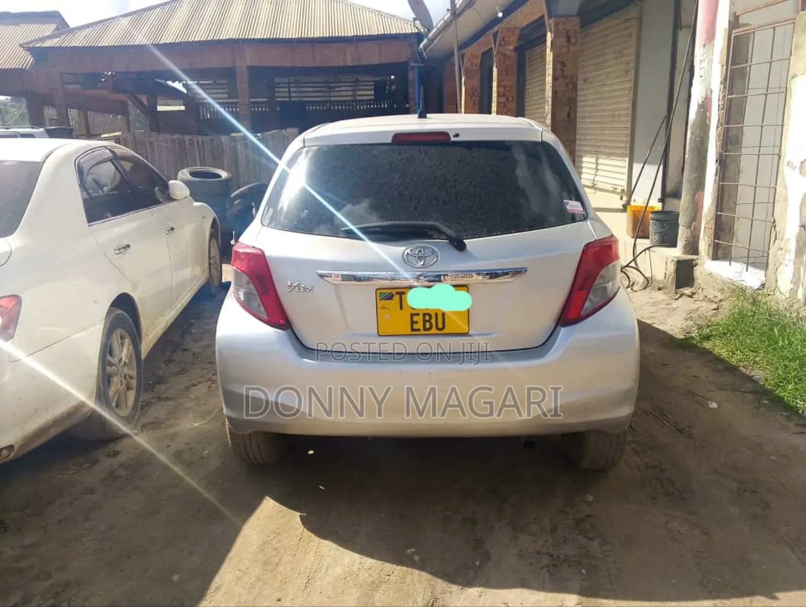 Toyota Vitz 2006 Silver