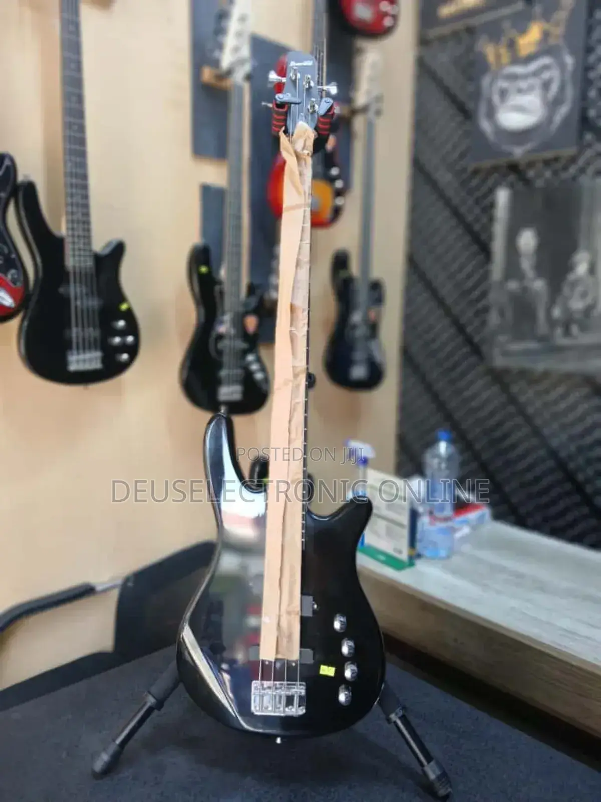 Ibanez 4 Strings Bass Guitar