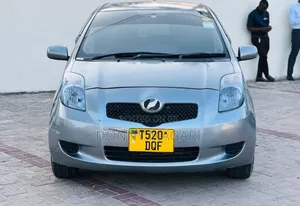 Toyota Vitz 2006 Gray