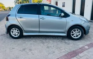 Toyota Vitz 2006 Gray