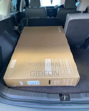 Hhisense Tv 98" Inches
