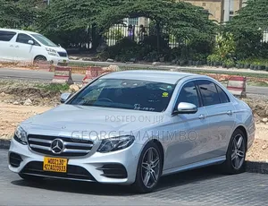 Mercedes-Benz E220 2016 Silver