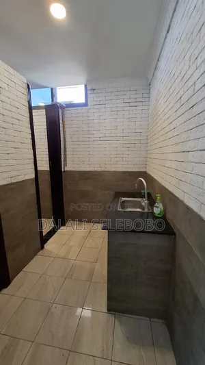 Privatte Office at Mliman Cty Area