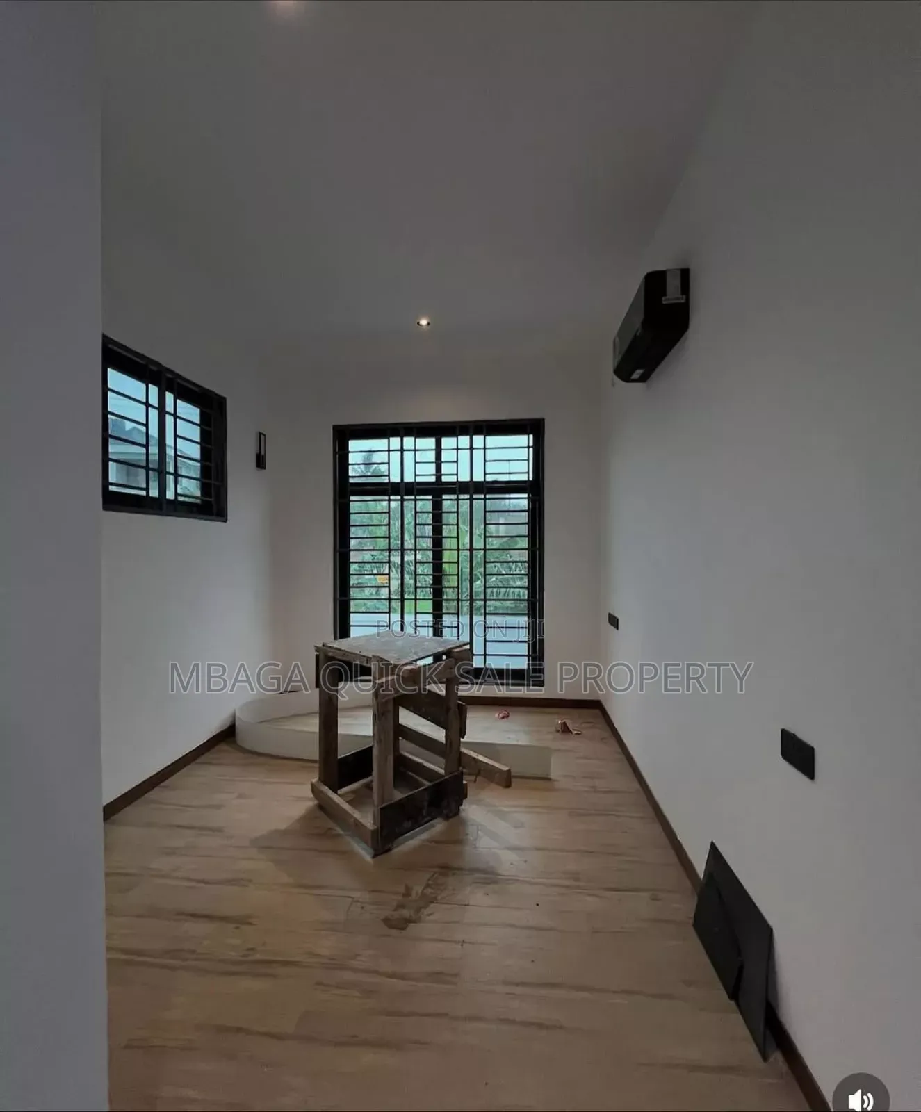 5bdrm House in Goba for sale