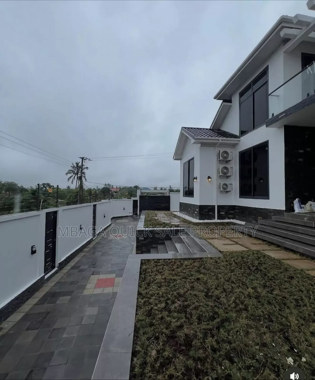 5bdrm House in Goba for sale