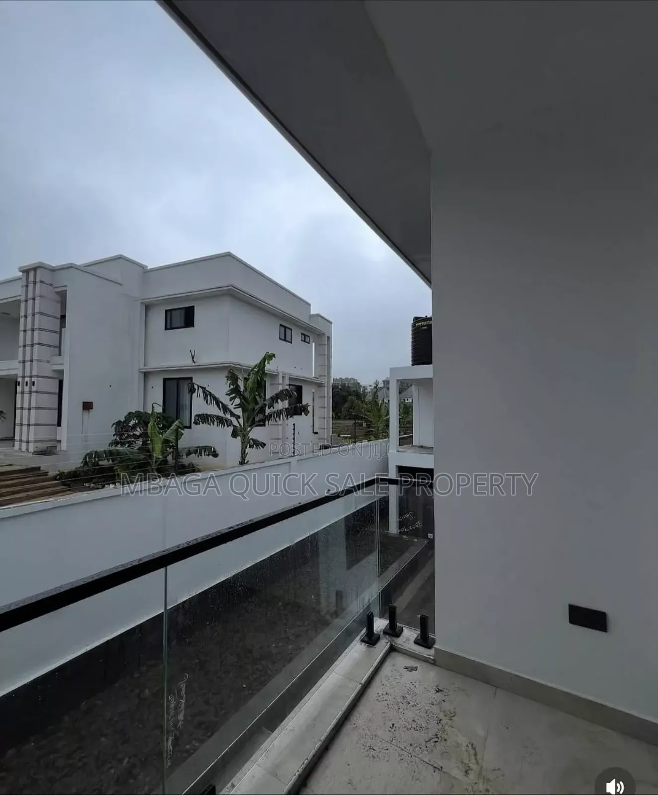 5bdrm House in Goba for sale
