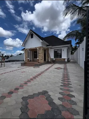 3bdrm House in Goba Centre for sale