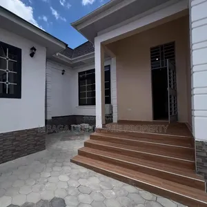 3bdrm House in Goba Centre for sale