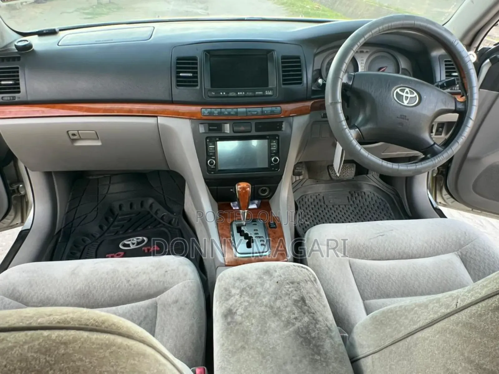 Toyota Mark II 2002 Silver