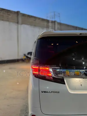 Toyota Vellfire 2015 White