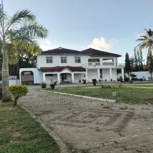 6bdrm House in Bahari Beach Dsm, Kinondoni for sale