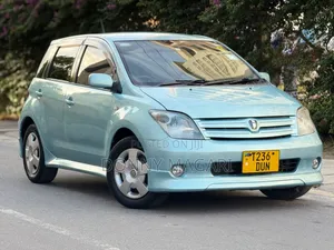Toyota IST 2005 Blue