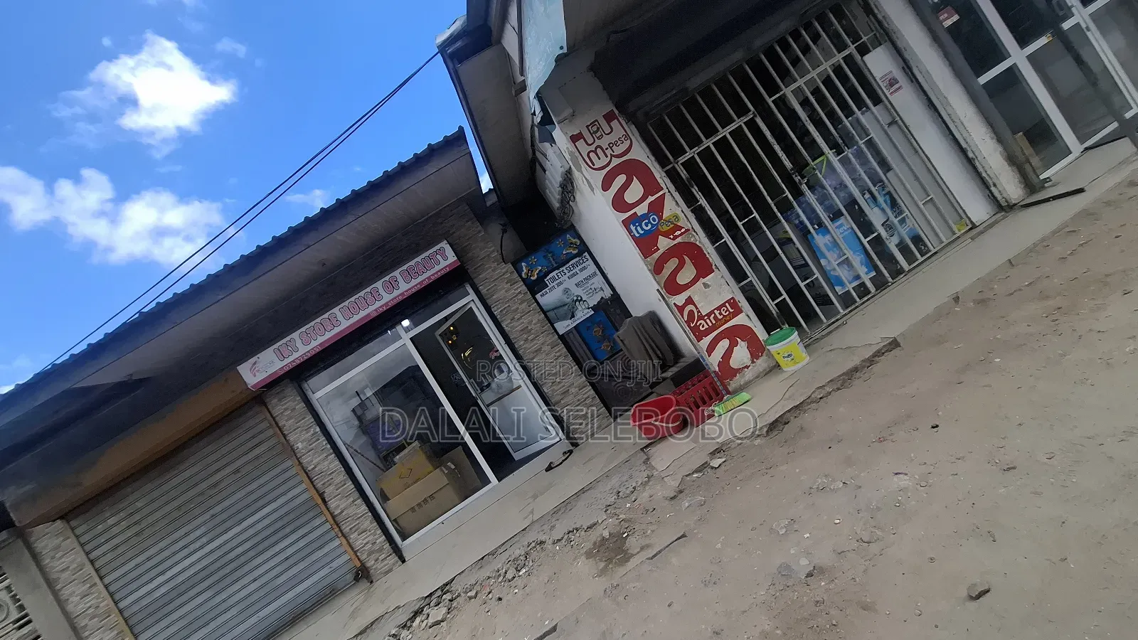 Busness Plot Investment Available Asphalt Road