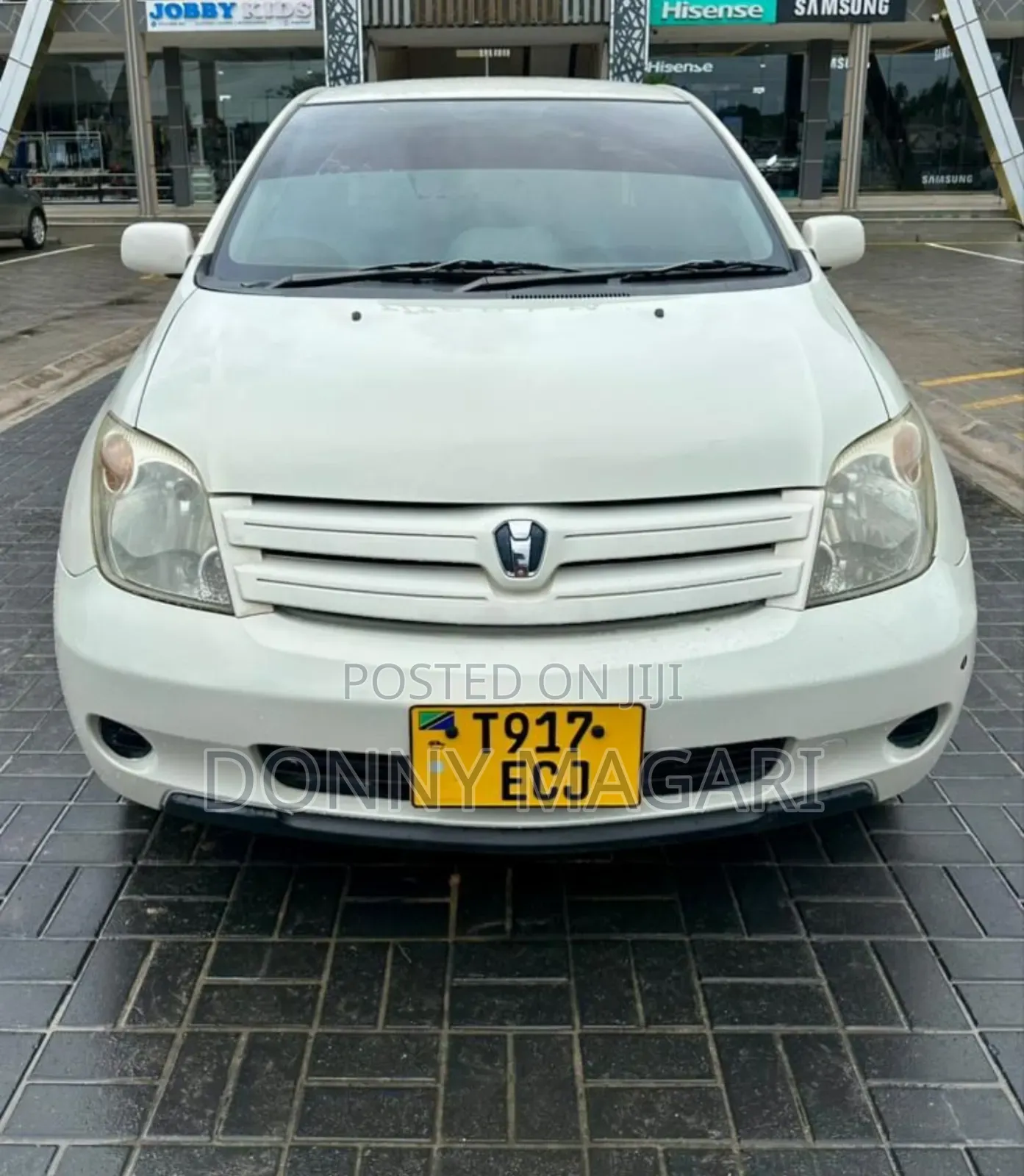 Toyota IST 2003 White