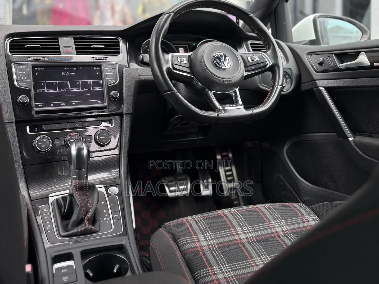 Volkswagen Golf 2014 White