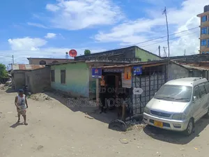 Eneo Lina Nyumba Ya Kuvunja Linauzwa Manzese Argentina