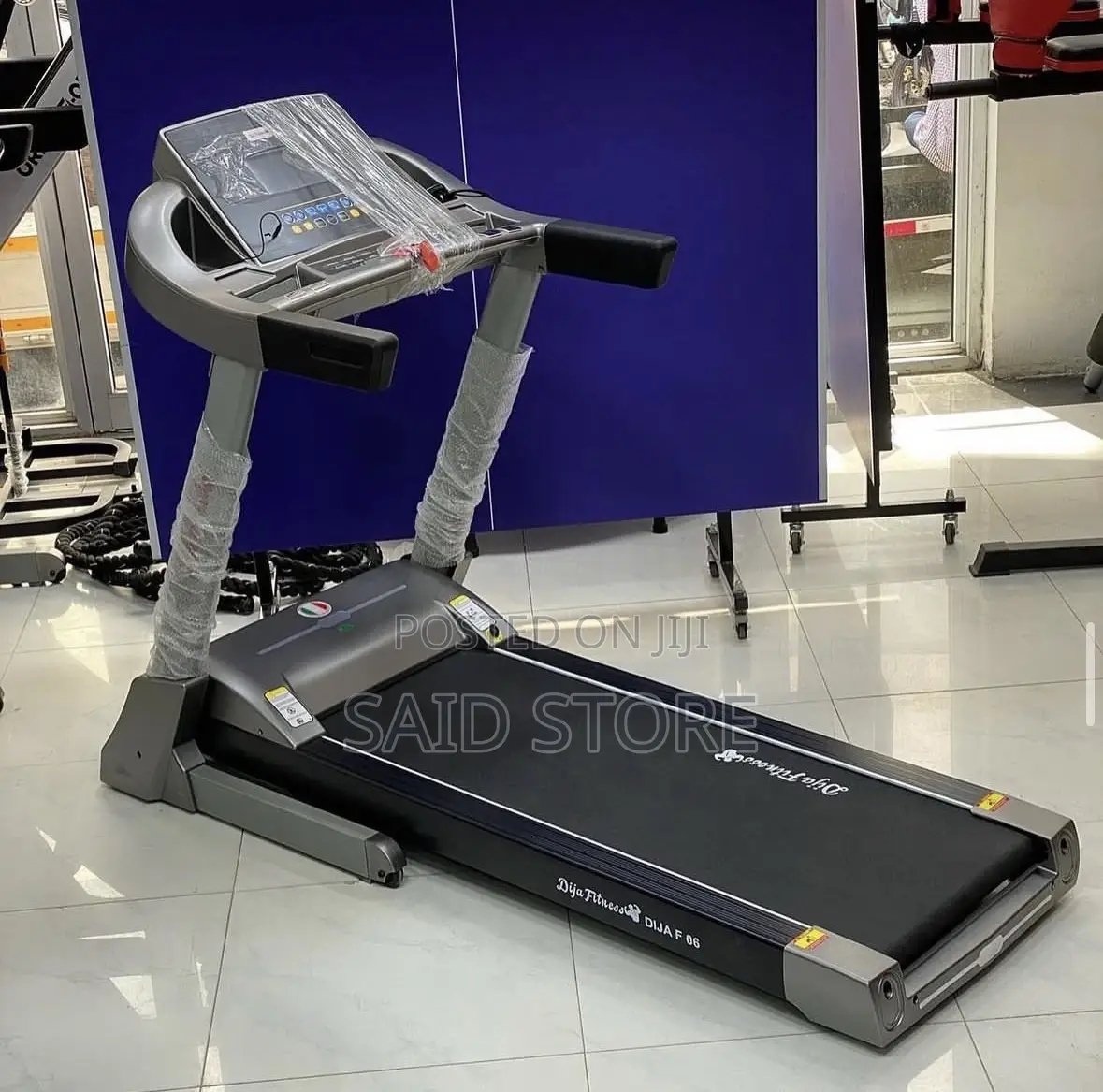 Treadmill (Running Machine) 140 KGS