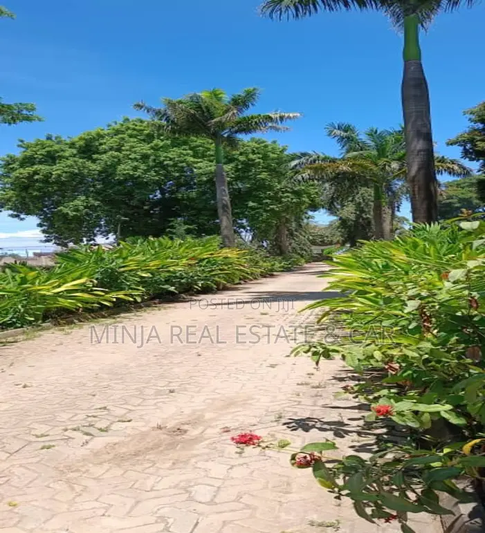 Commercial Plot for Sale Mbezi Beach Makonde Face Bagamoyo Road.