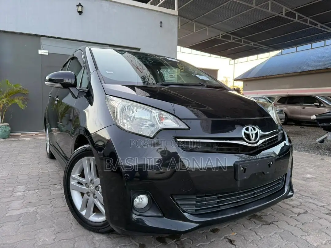 Toyota Ractis 1.5 FWD 2011 Matt Black