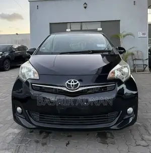 Toyota Ractis 1.5 FWD 2011 Matt Black