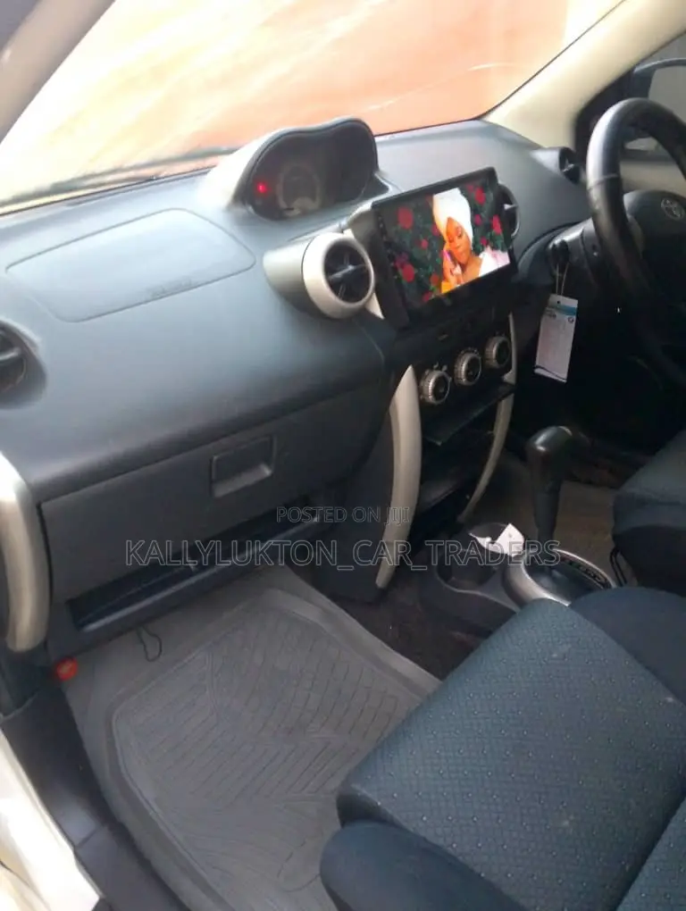 Toyota IST 2005 White