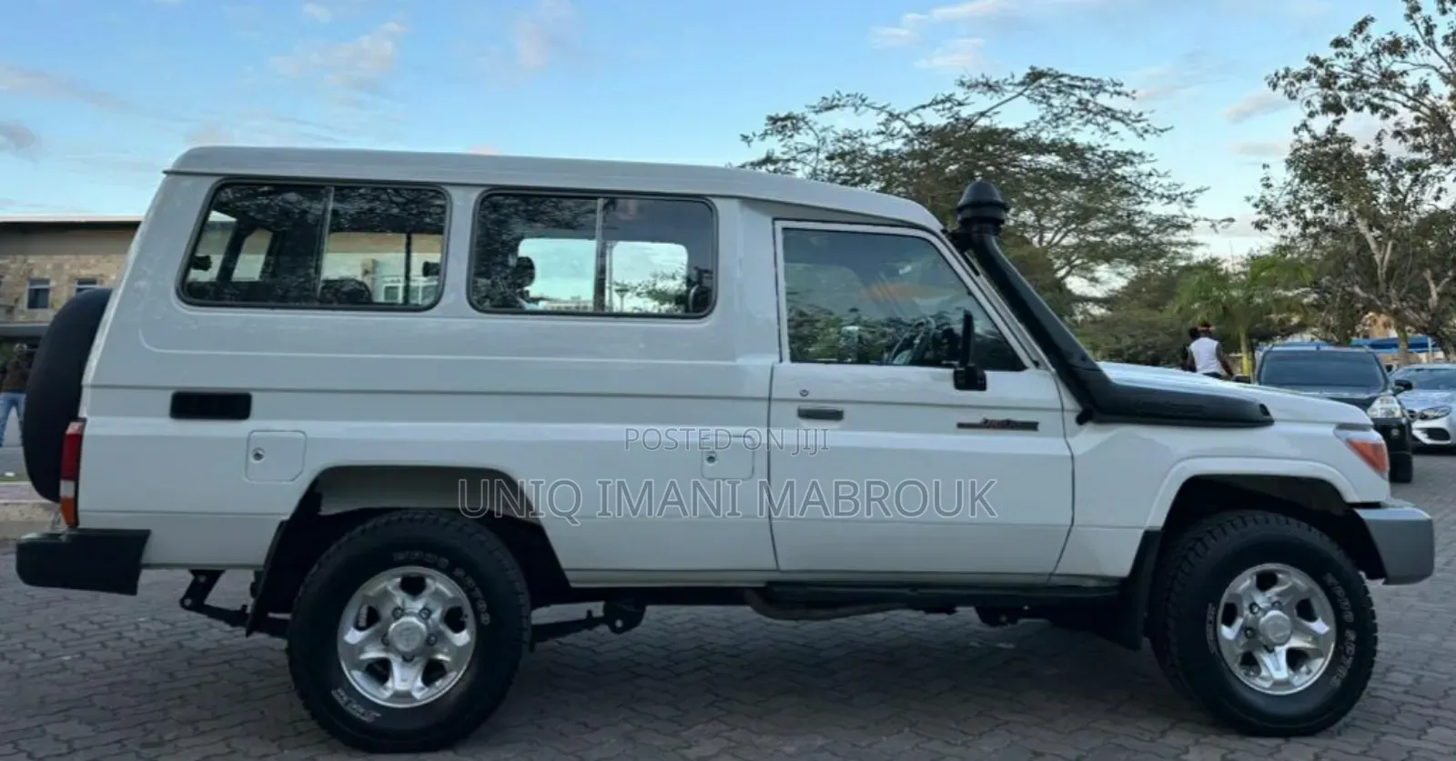 Toyota Land Cruiser 2015 White