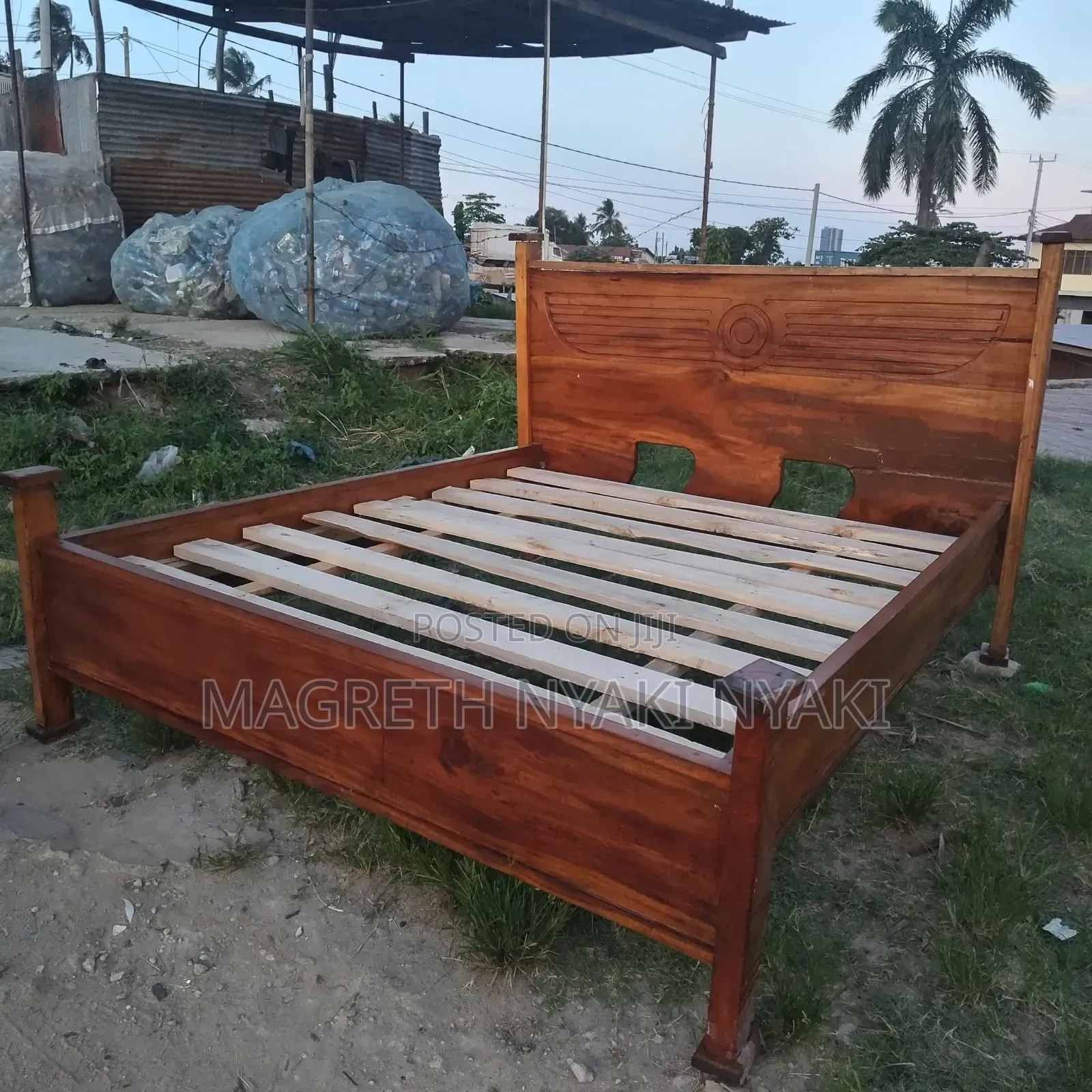 5*6 Kitanda Mbao Ngumu 
Location Ubungo