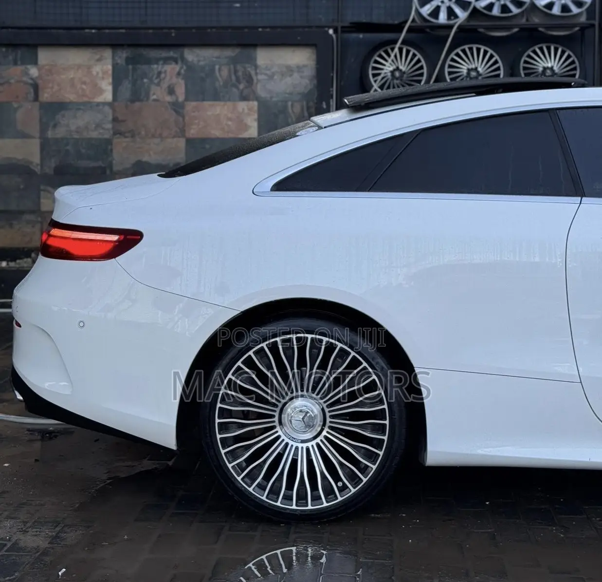 Mercedes-Benz E300 2017 White