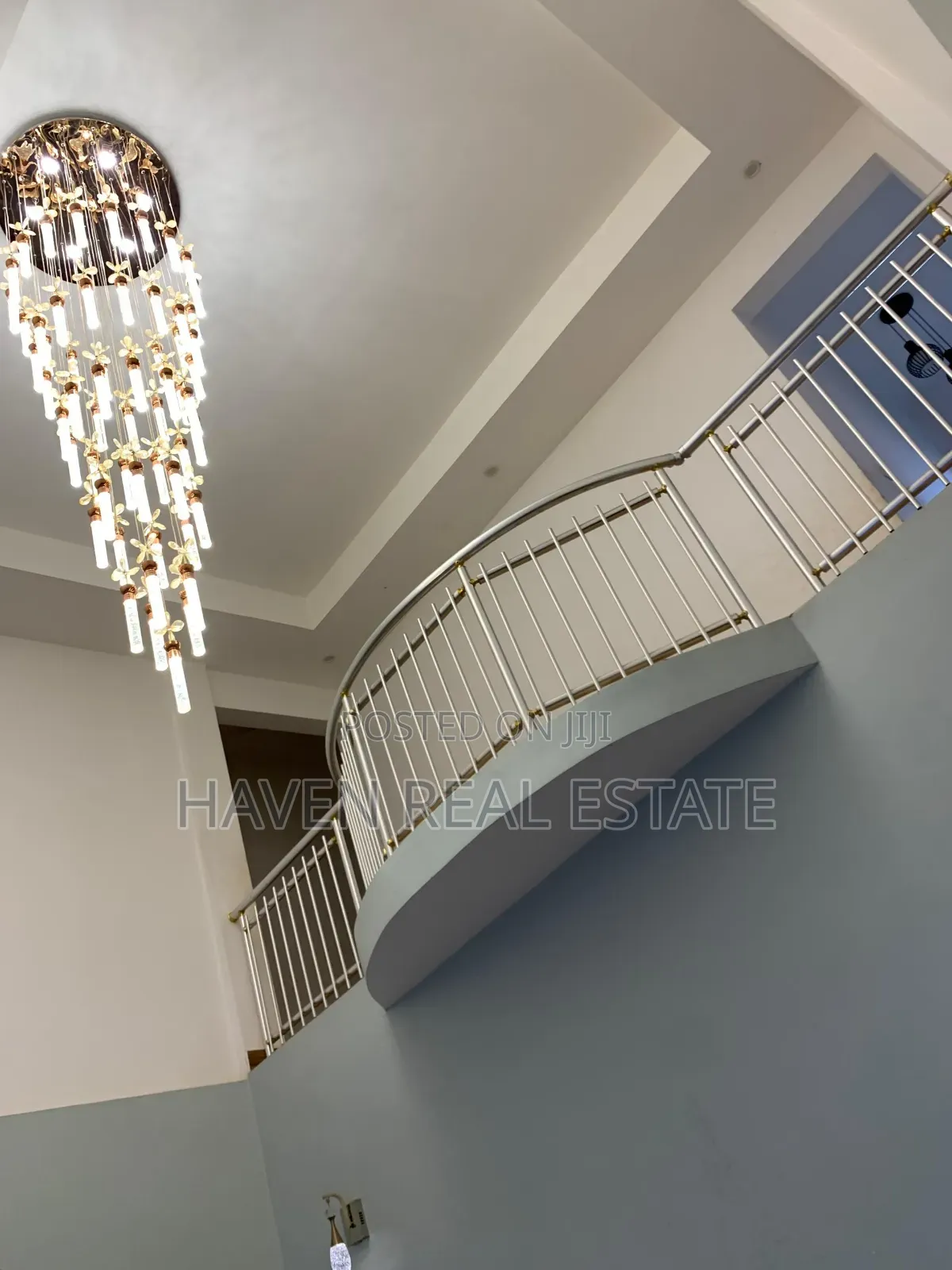 5bdrm House in Goba for sale
