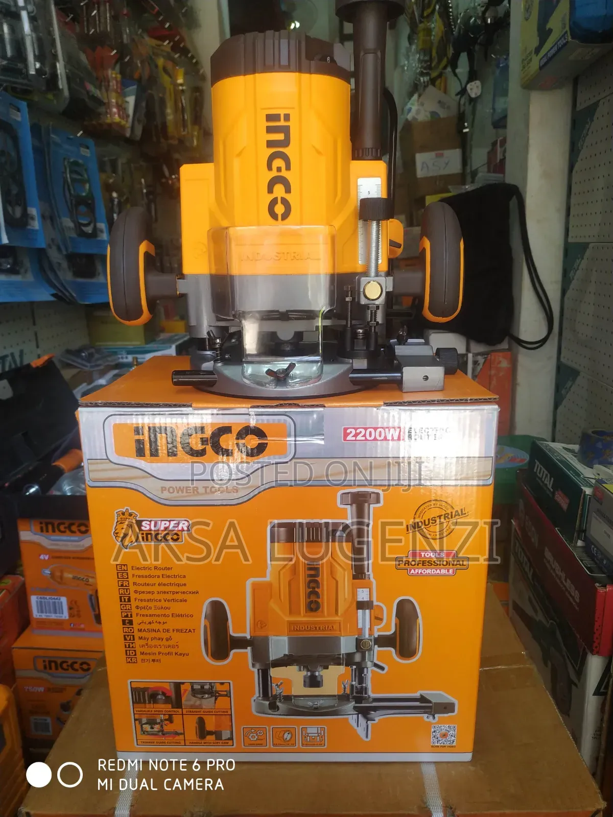 *Router Machine Ingco*  2200w