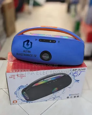 Sea Piano Portable Rechargeable Powerful Speaker
Handheld Design