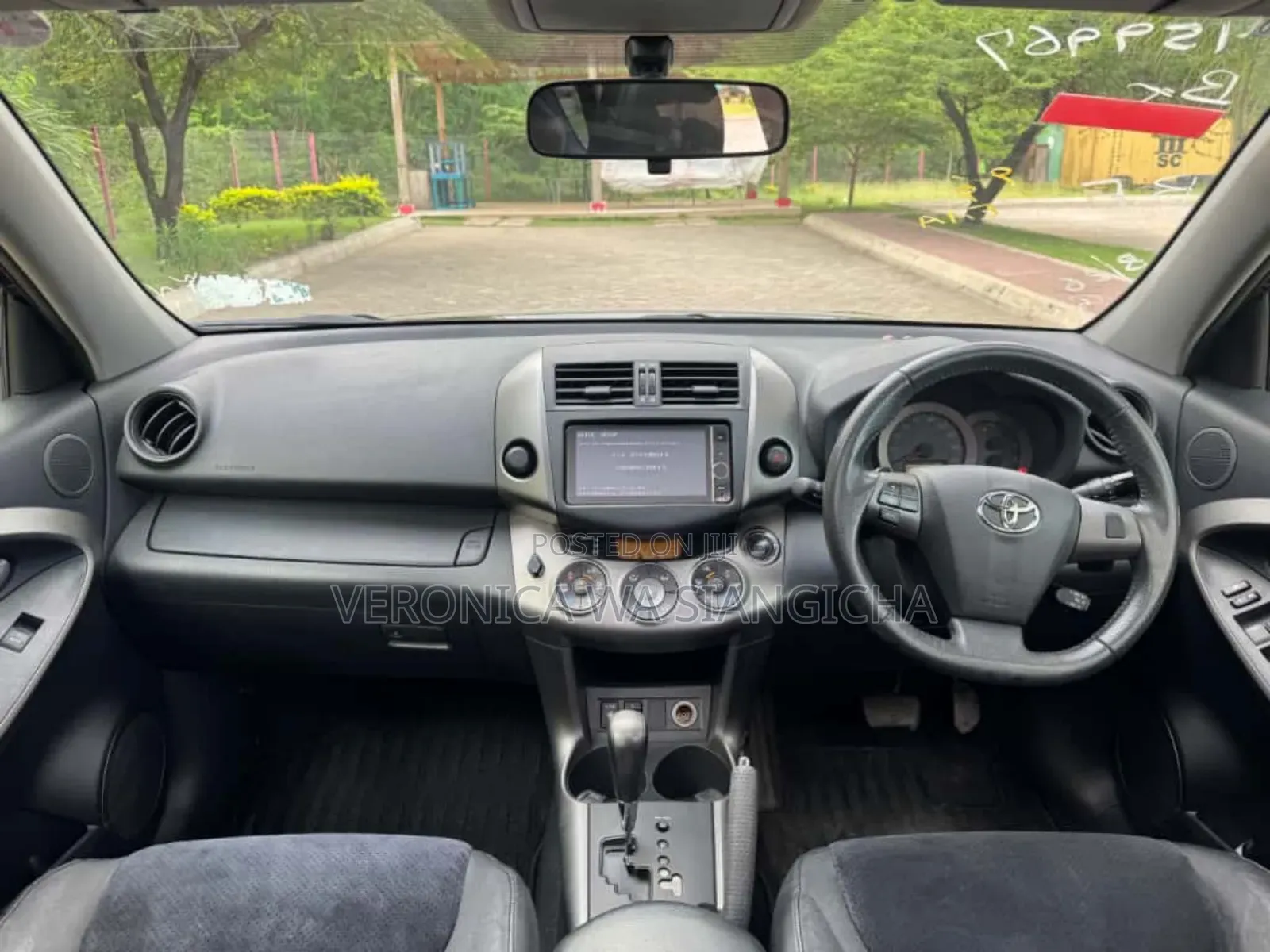 Toyota Vanguard 2012 Black