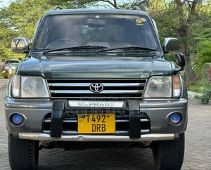 Toyota Land Cruiser Prado 2000 Green