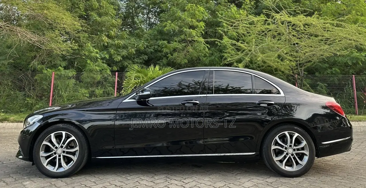 Mercedes-Benz C-Class 2014 Black