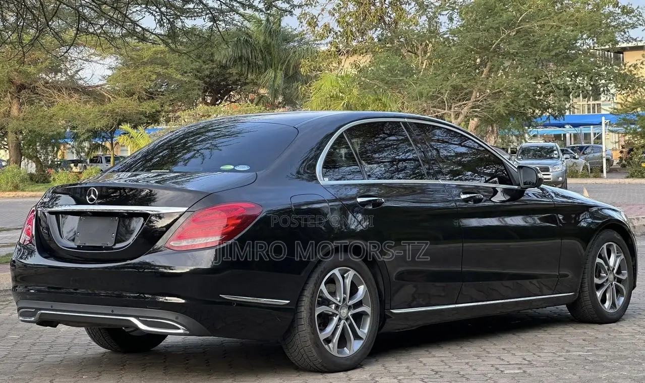 Mercedes-Benz C-Class 2014 Black