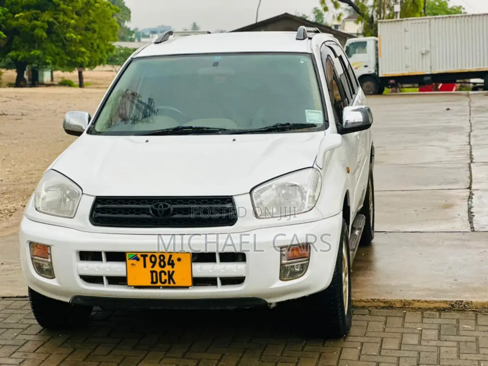 Toyota RAV4 Automatic 2003 White